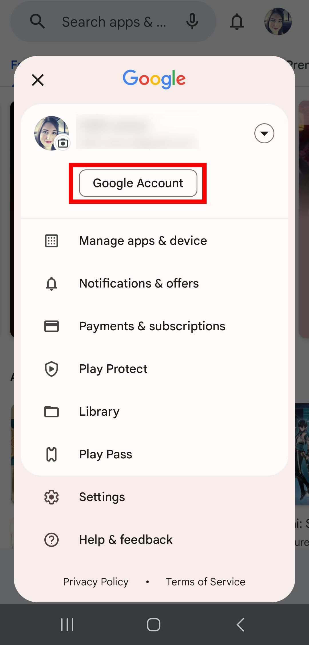 contour du rectangle rouge sur le bouton du compte Google sous le profil Google Play Store