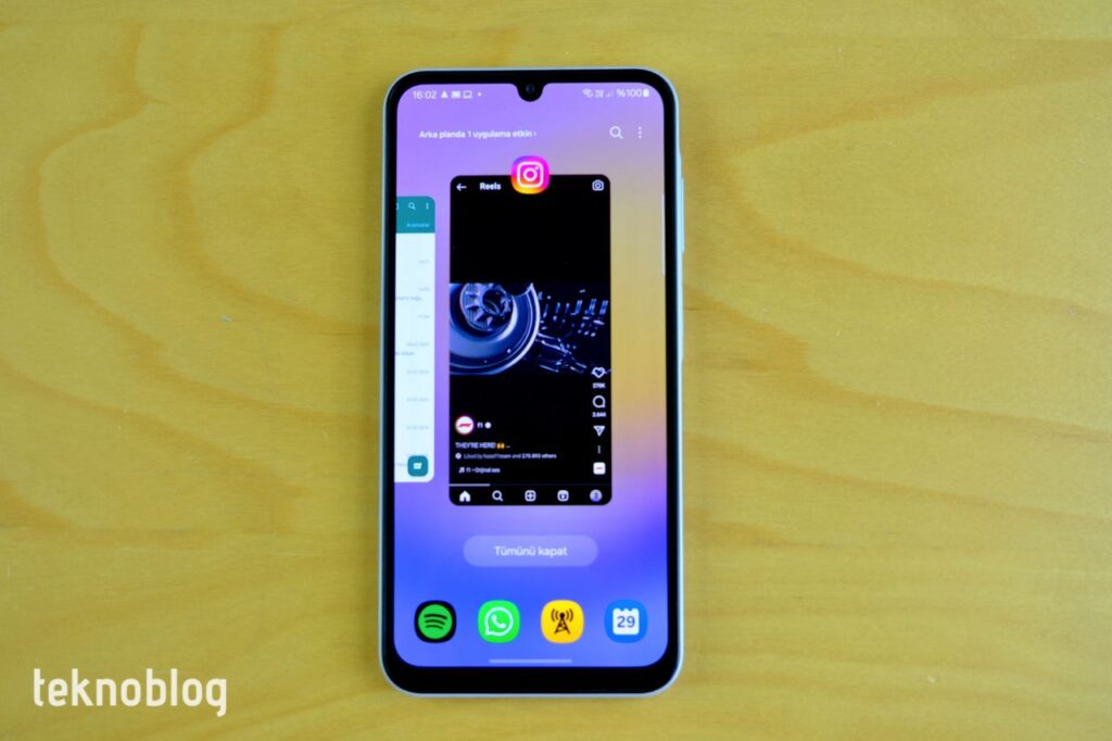 avis sur la galaxie a25