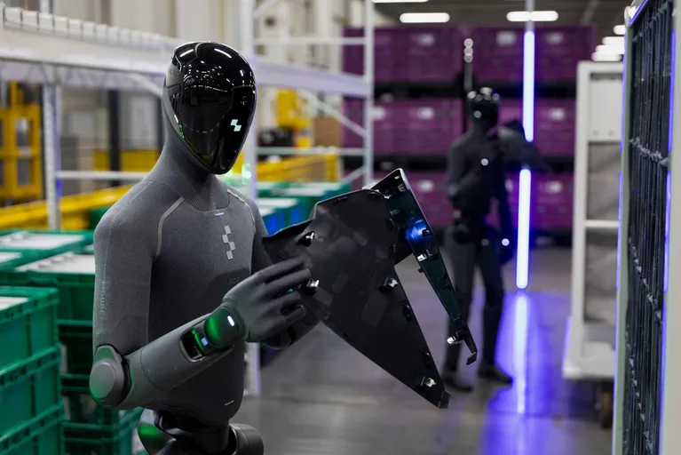 Le nouvel employé de l'usine BMW est le robot Figure 03