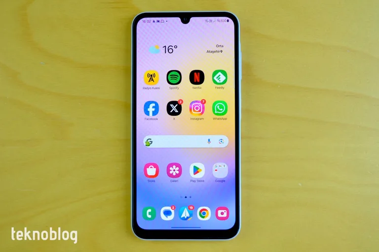 Un signal UI 9 de Samsung aux utilisateurs du Galaxy A25