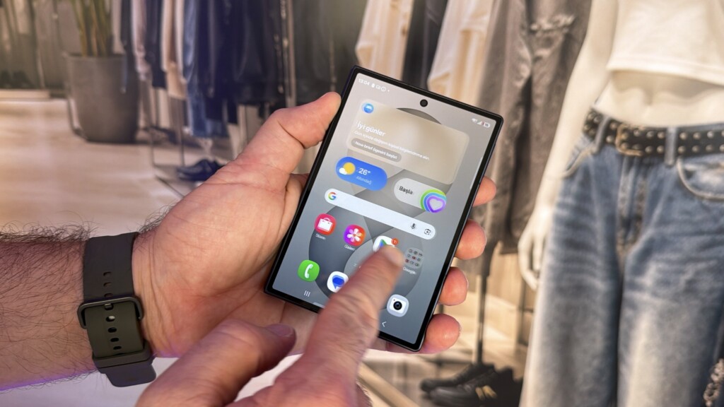 Samsung a présenté deux nouveaux modèles Fold : la version Ultra est livrée avec un appareil photo de 200 MP
