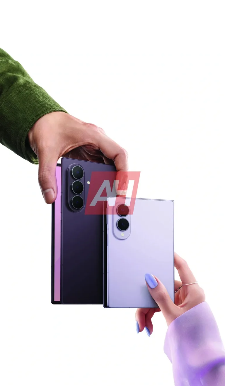 Le Samsung Galaxy Z Fold 8 est apparu pour la première fois entre les mains de J-Hope
