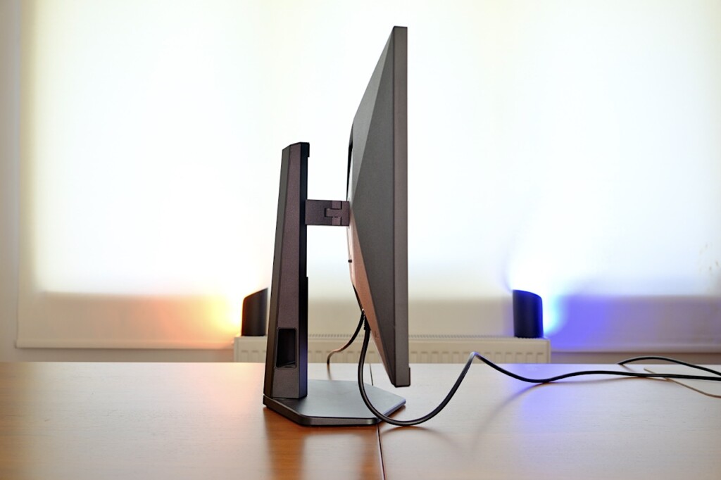 Comment est le moniteur de jeu pour le travail et les films ? Examen de l'AOC Q27G4XF